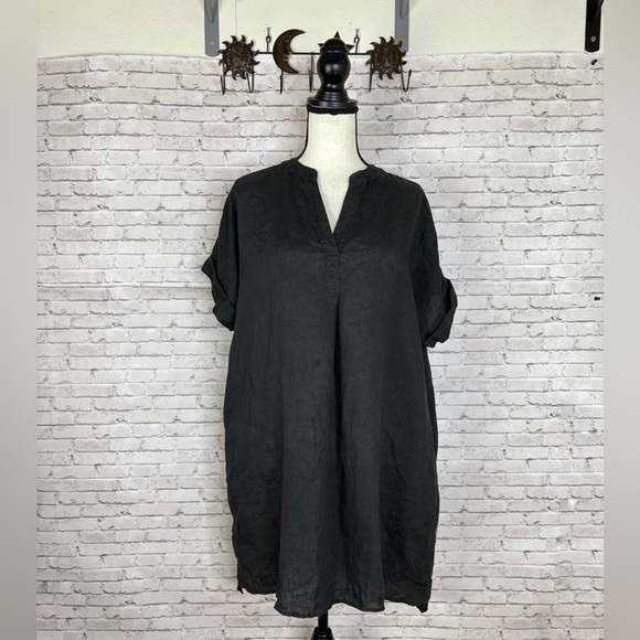 grade & gather Tops - Lagenlook Grade and Gather Black Folded Sleeve Linen Tunic